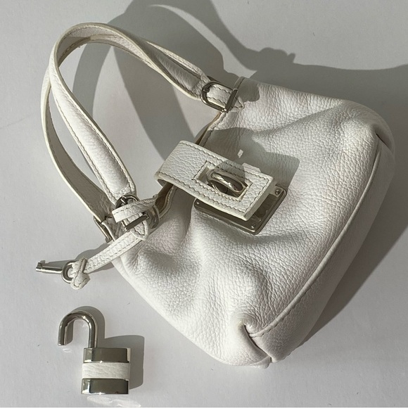 Vintage LAURENT EFFEL Mini White Leather Purse with Lock and Key - Picture 1 of 9